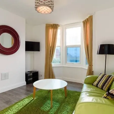 Apartmán Funky Easton Flat With Parking Bristol