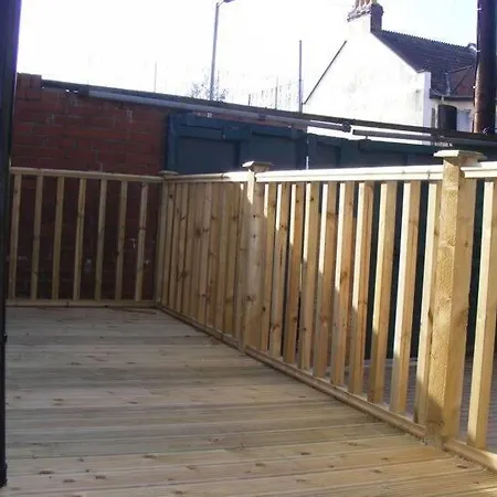 Apartmán Funky Easton Flat With Parking