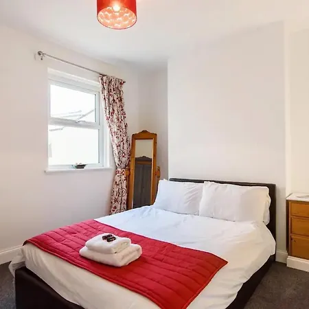 Funky Easton Flat With Parking Appartamento