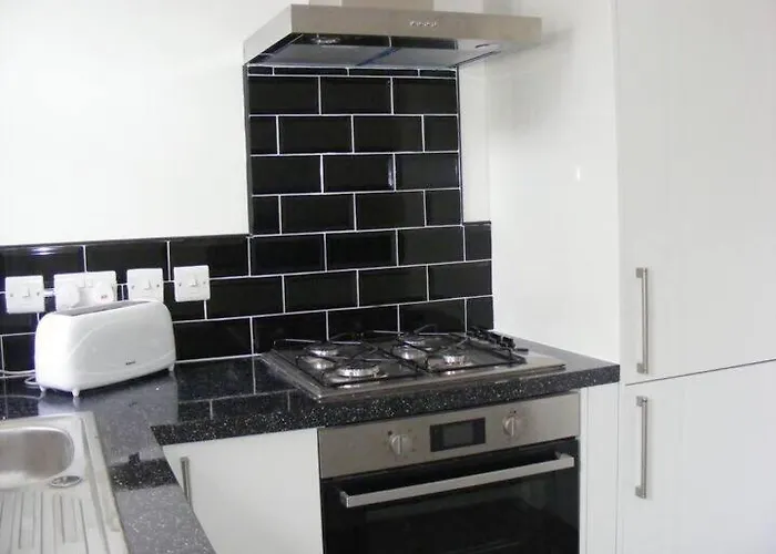 Funky Easton Flat With Parking Μπρίστολ